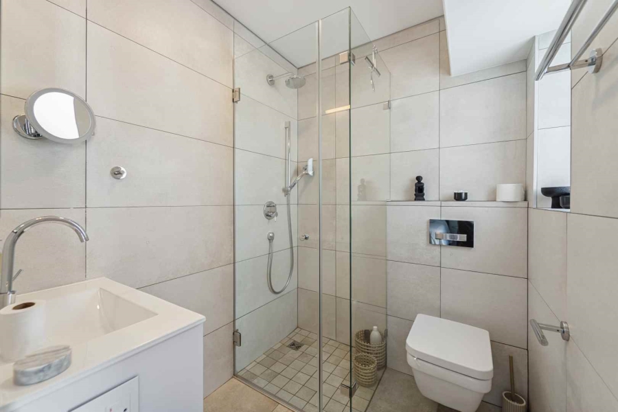 2 Bedroom Property for Sale in Mouille Point Western Cape